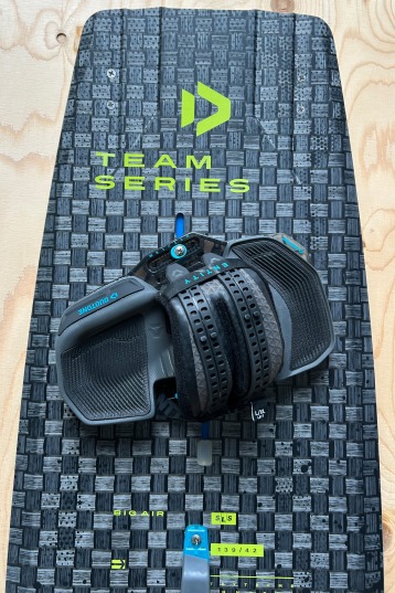 Duotone Kiteboarding - TS Big Air SLS 2025 Kiteboard (DEMO)